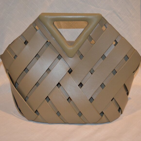 $3700 Bottega Veneta Basil 'Point' Leather Woven Basket Tote Handbag - Picture 9 of 14